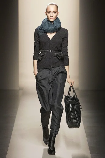Look 19